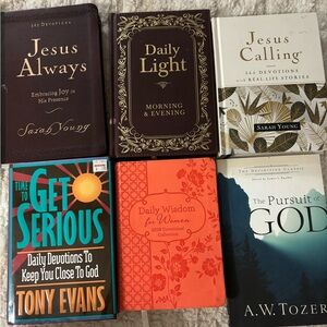 Set of 6 Daily Devotionals Collection Hardback and paperback - Good condition